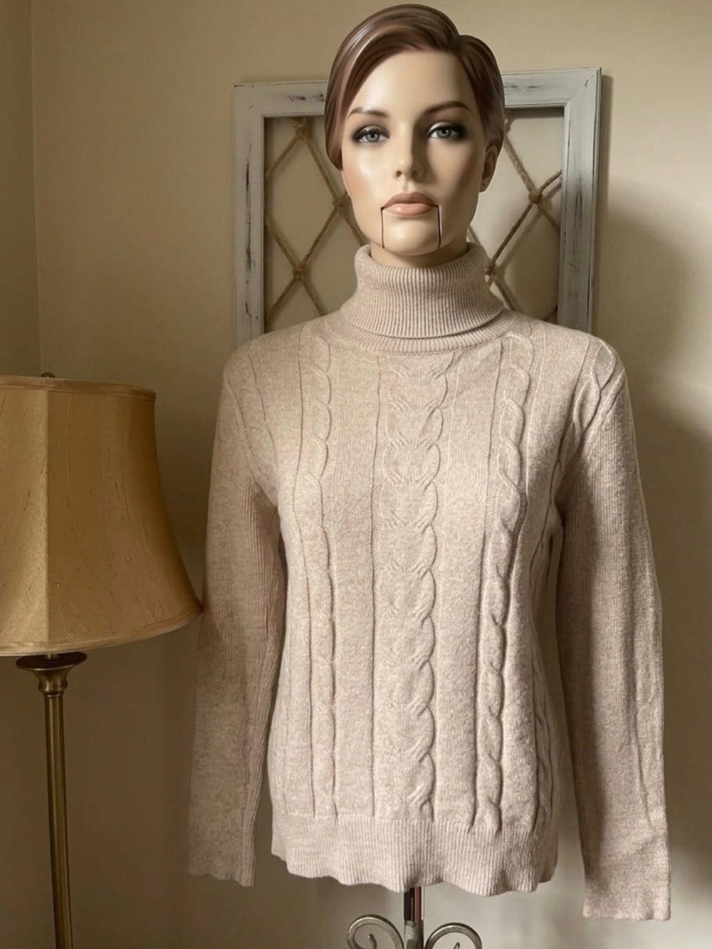 Turtleneck Cable Knit Sweater - Cream size M